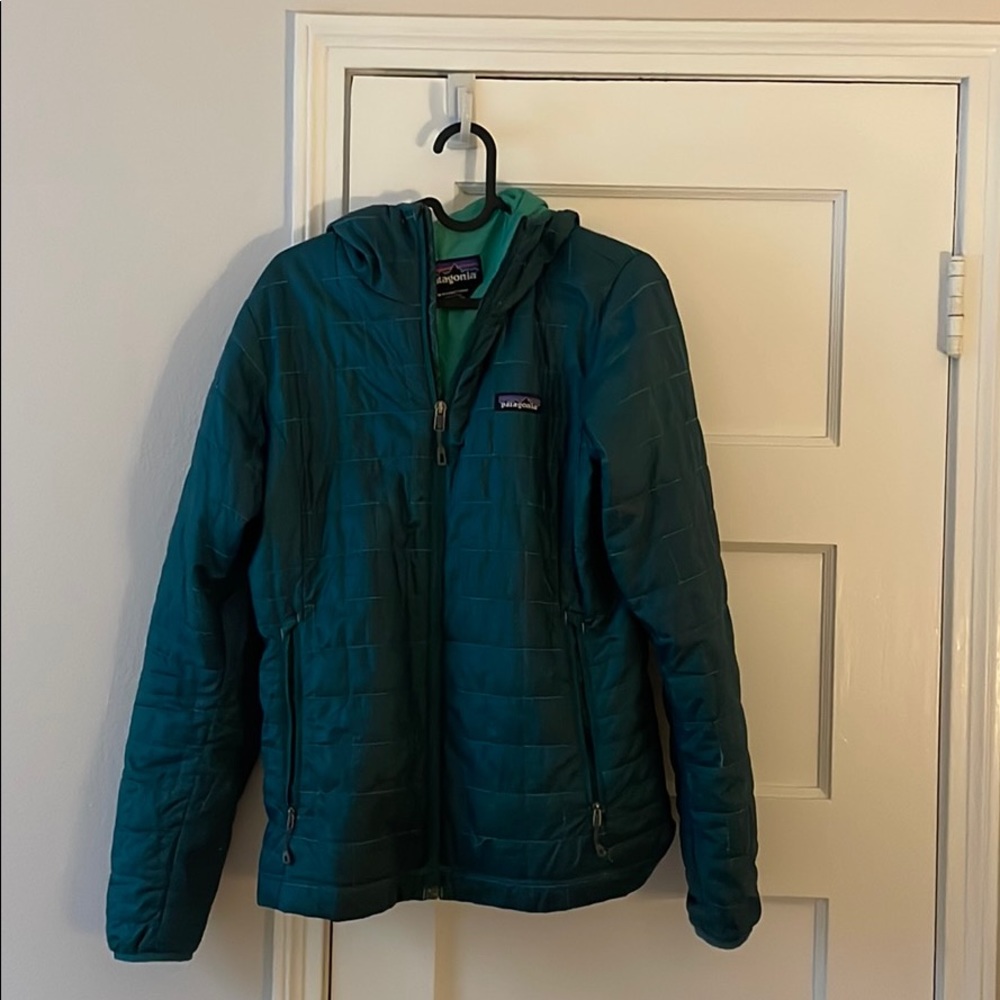 Patagonia nanopuff green